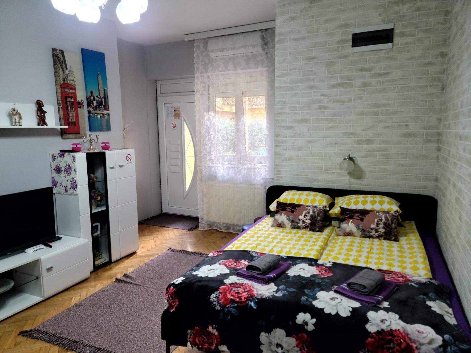 Apartman "Garden" With Underground Parking Novi Sad Exterior foto